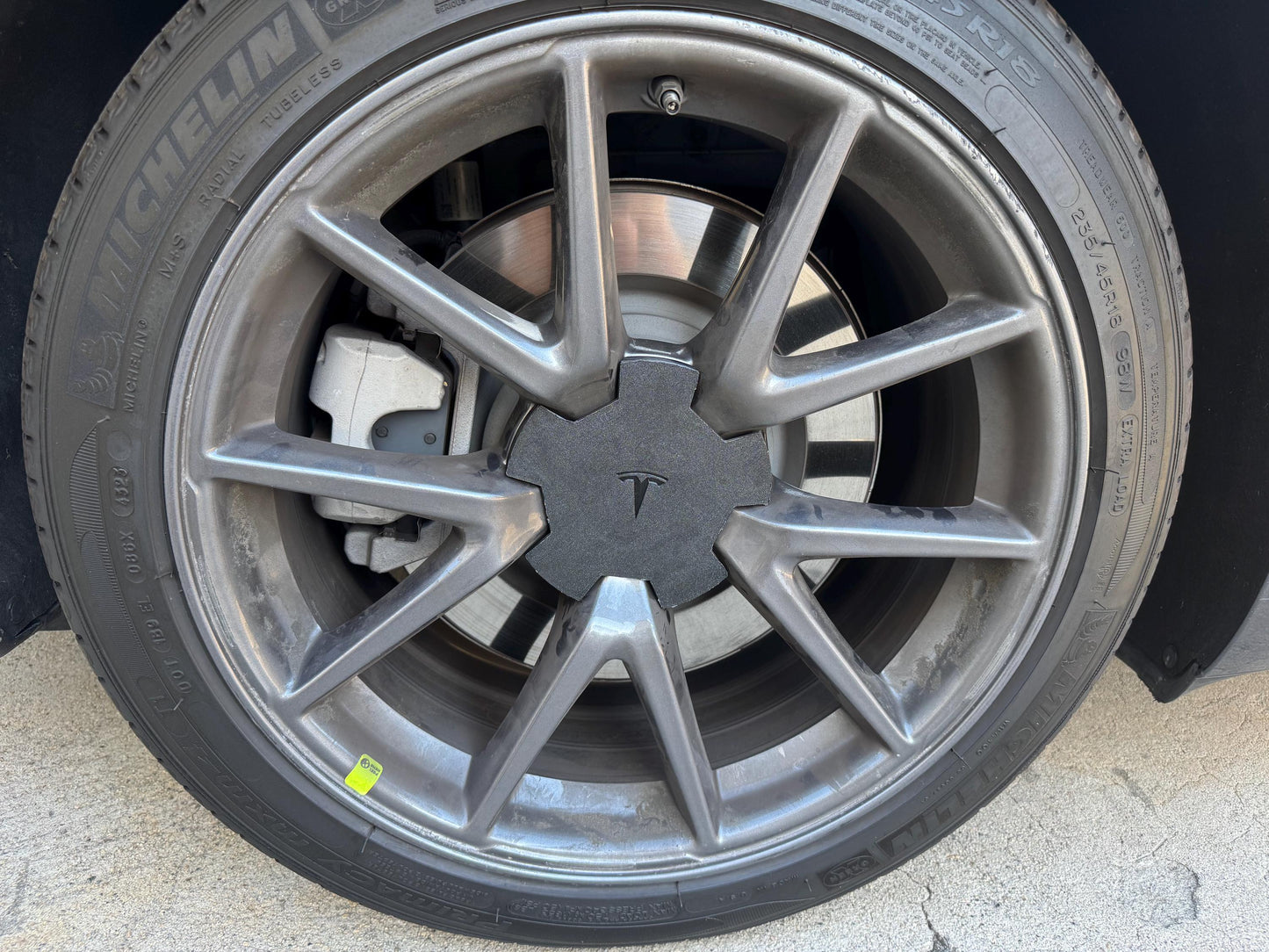 Aero Mid-Wheel Cover (Pre-Paint) with Embossed T