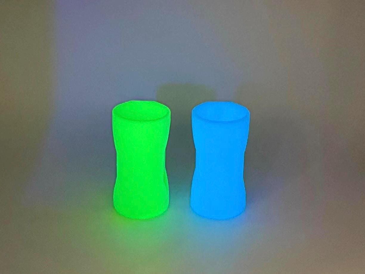 FLUM Float Vaporizer Holder | Adhesive or Magnetic Backing | Loose-Fit or Tight-fit